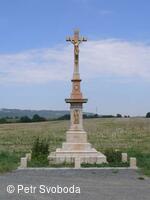 Kamenný kříž na Lučické spojce