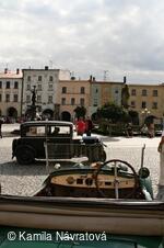 * Z DĚNÍ VE MĚSTĚ